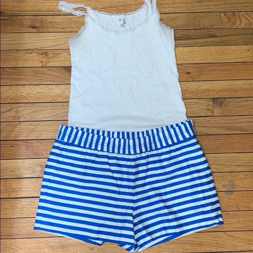 Blue and white striped elastic waist shorts